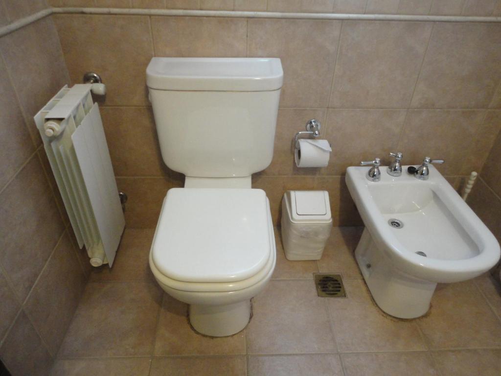 Unquehue Apartamentos Dormis Villa La Angostura Bilik gambar