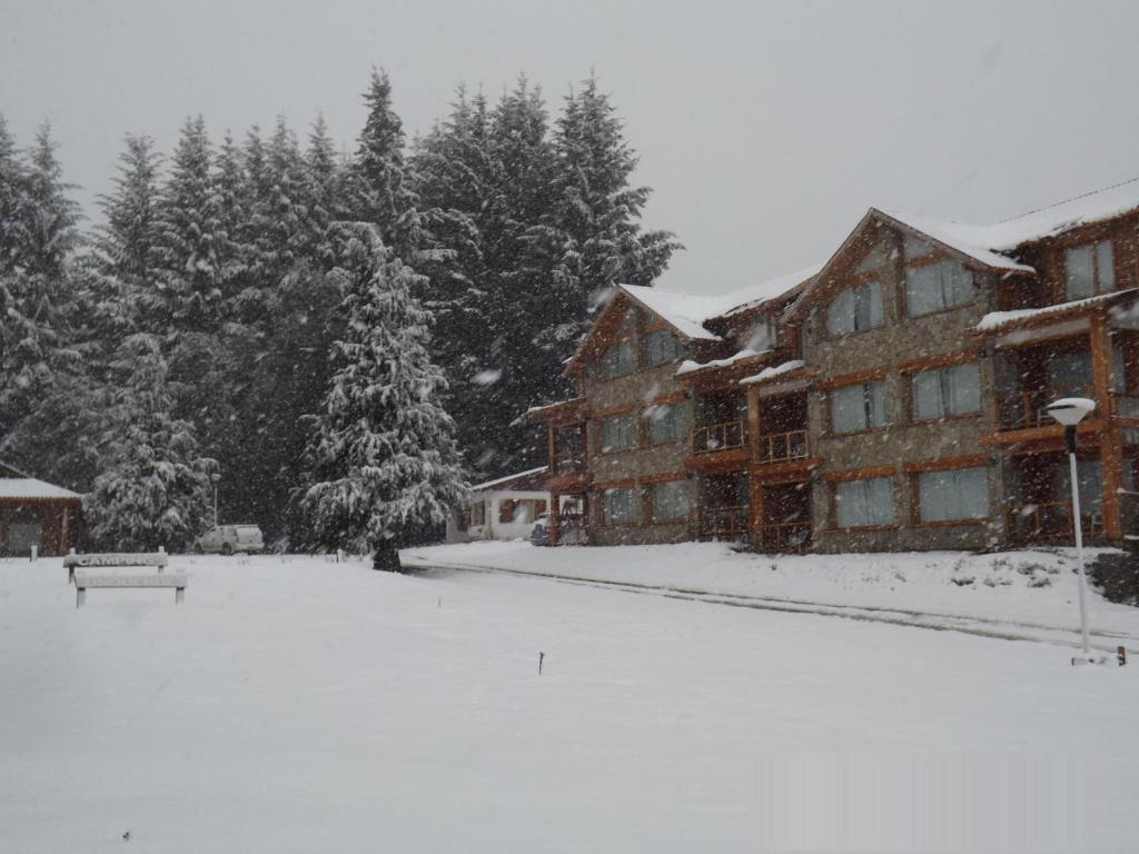 Unquehue Apartamentos Dormis Villa La Angostura Luaran gambar
